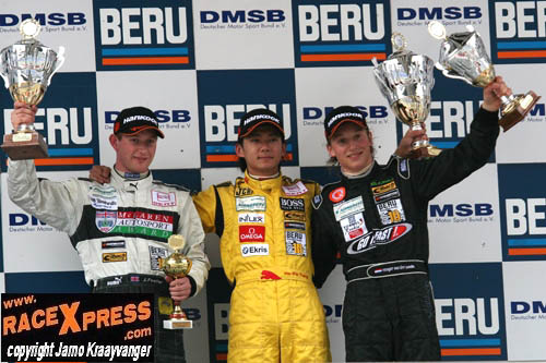 Ho Pin tung en Renger vd Zande op podium